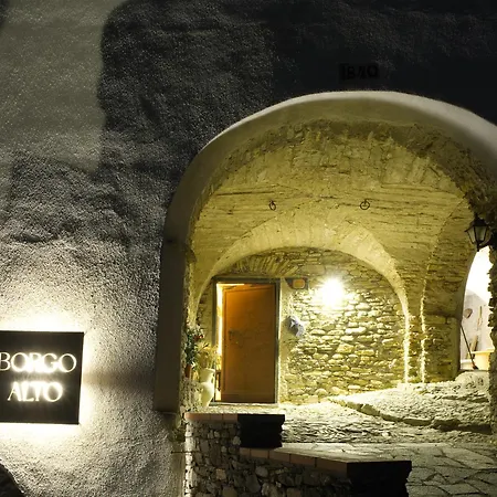 Borgo Alto Ospitalita Di Charme Stellanello